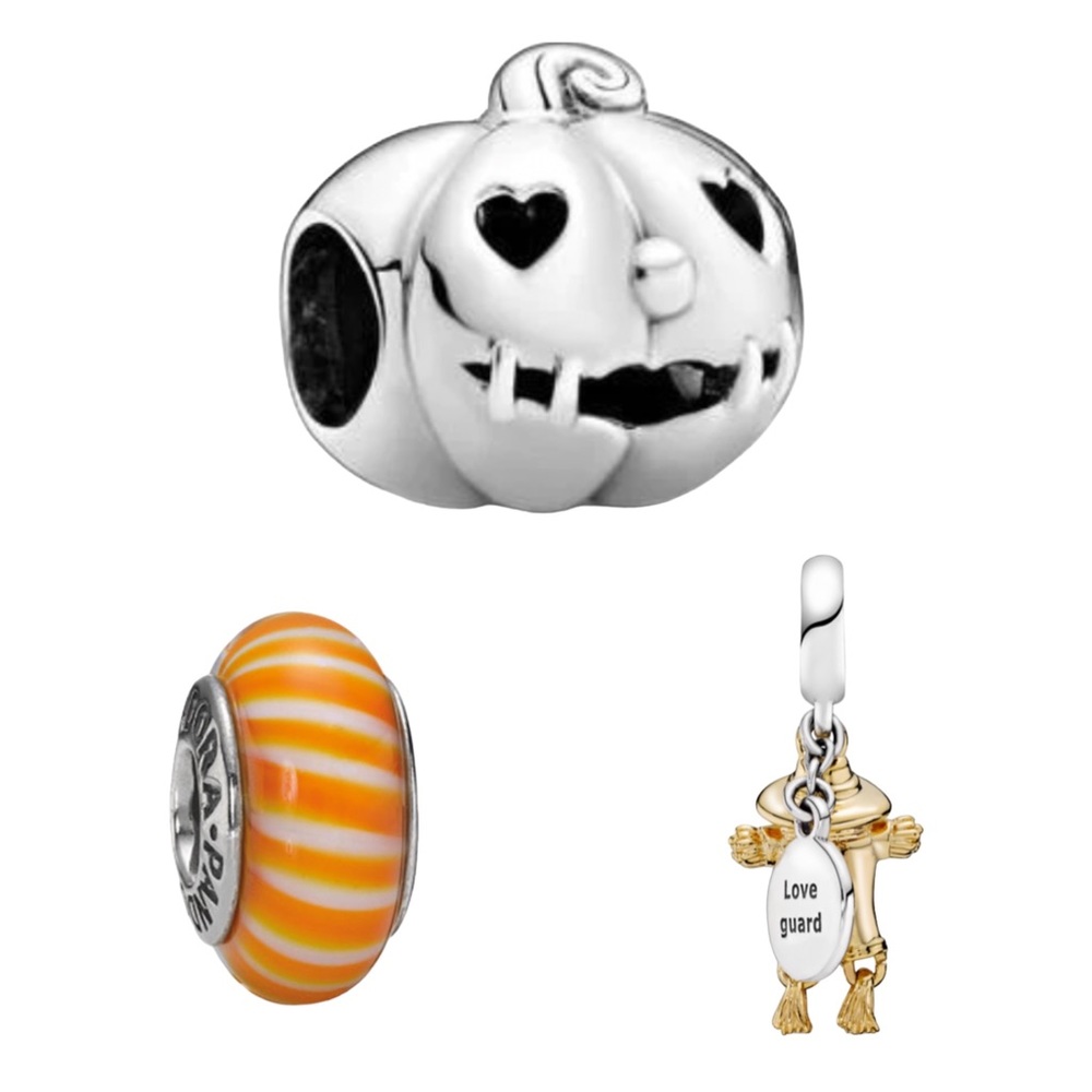 Pandora Autumn Trio of charms: pumpkin 🎃, scarecrow 👨‍🌾, and candy corn!